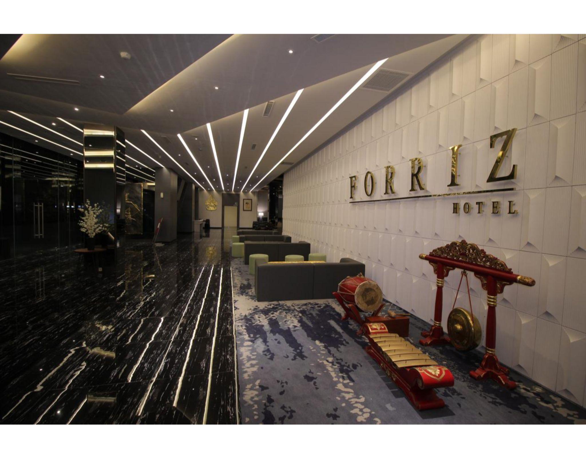 Forriz Hotel Джокьякарта Экстерьер фото