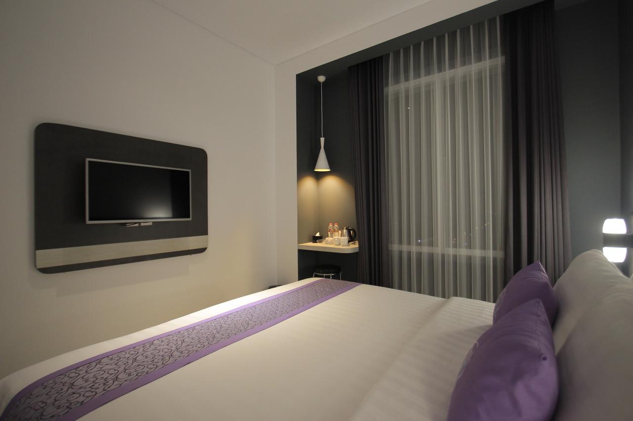 Forriz Hotel Джокьякарта Экстерьер фото